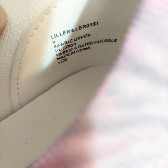 Steve Madden Lillier Tie Dye Knit Sneakers Shoes Lightweight Pastel Pink Blue - Picture 8 of 8